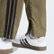 adidas Essentials 3-Streifen Stanford Trainingshose lang olive strata/black (Herren) Vorschaubild