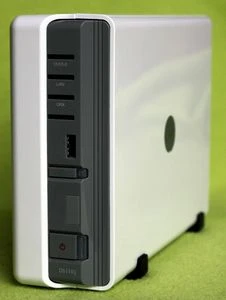 Synology DiskStation DS110j, 128MB RAM, 1x RJ-45 1000Base-T, 3x USB-A 2.0