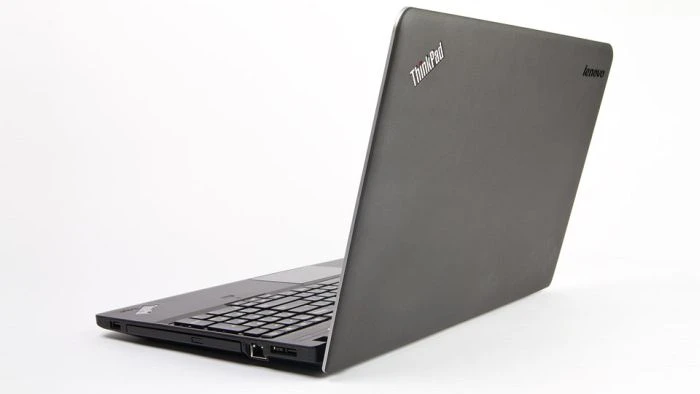 Lenovo ThinkPad Edge E531, Core i5-3230M, 8GB RAM, 1TB HDD, GeForce GT 740M, DE