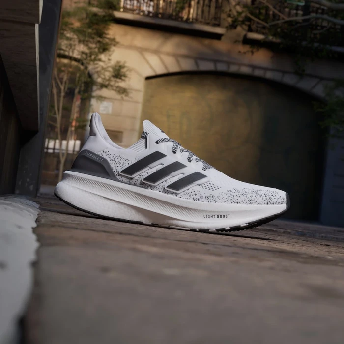 adidas Ultraboost 5 cloud white/core black/silver metallic (Herren)