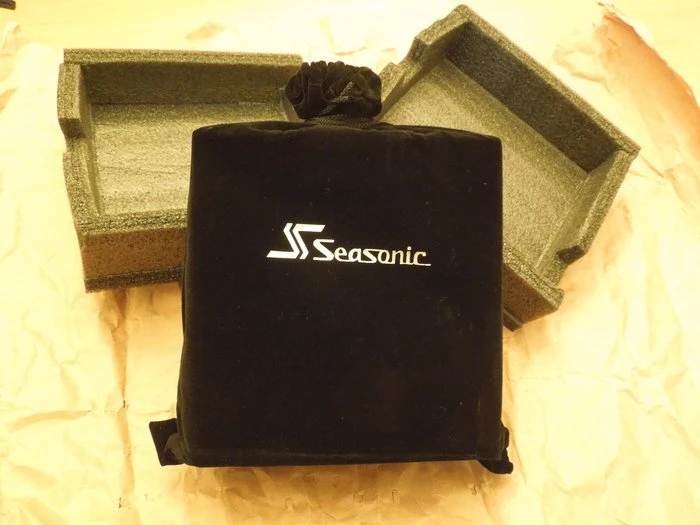 Seasonic Platinum Series Fanless 400W, ATX 2.3