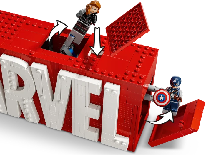 LEGO Marvel Super Heroes Spielset - MARVEL Logo & Minifiguren