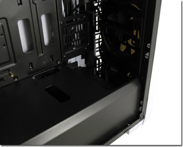 LC-Power Gaming 992W Solar Flare weiß, Acrylfenster