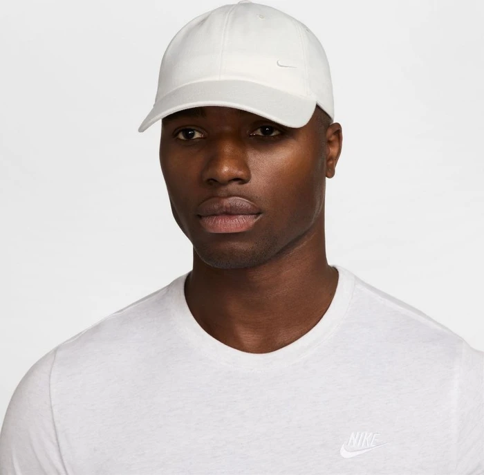 Nike Club unstrukturierte Kappe sail/white