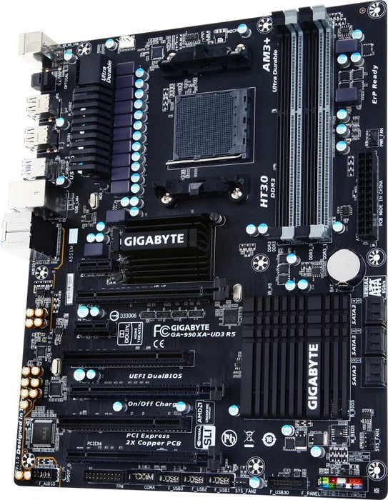 GIGABYTE GA-990XA-UD3 R5 (AMD AM3+)
