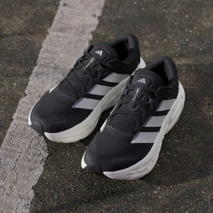 adidas Adistar 5 core black/grey one/carbon (Herren)