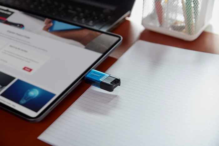 Kingston DataTraveler 80 M 128GB, USB-C, USB 3.2 Gen 1×1