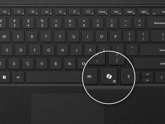 Microsoft Surface Pro Keyboard mit Copilot-Taste, schwarz, DE