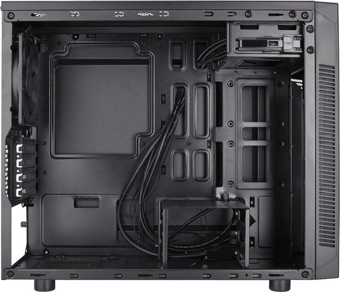 Corsair Carbide Series 88R, Acrylfenster