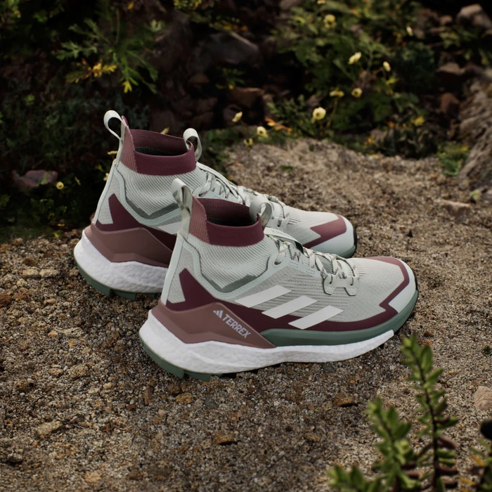 adidas Terrex Free Hiker 2.0 linen green/off white/burgundy (Damen)