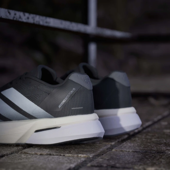adidas Adizero Boston 13 core black/cloud white/grey five (Damen)