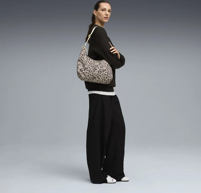 Puma Pop Sloughy Hobo Schultertasche toasted almond/animal aop