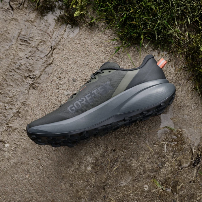 adidas Terrex Tracefinder Plus Gore-Tex shadow olive/core black/olive strata (Herren)