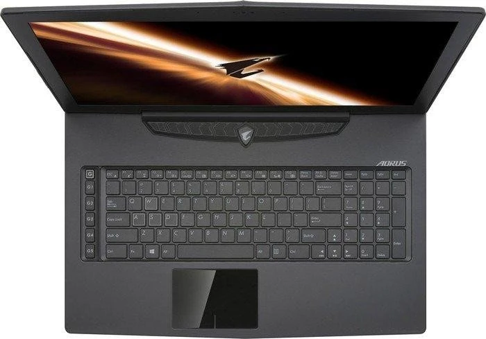 GIGABYTE AORUS X7 Pro-SYNC-DECF3A, Core i7-5850HQ, 16GB RAM, 1TB SSD, 2TB HDD, 2x GeForce GTX 970M, DE