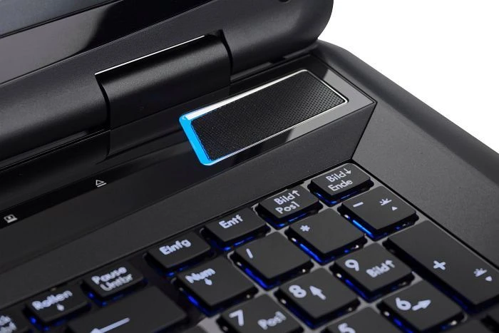 Medion Erazer X7825, Core i7-4700MQ, 8GB RAM, 750GB HDD, GeForce GTX 770M, DE