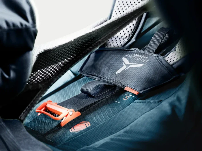Deuter Futura Air Trek 50+10 atlantic/ink
