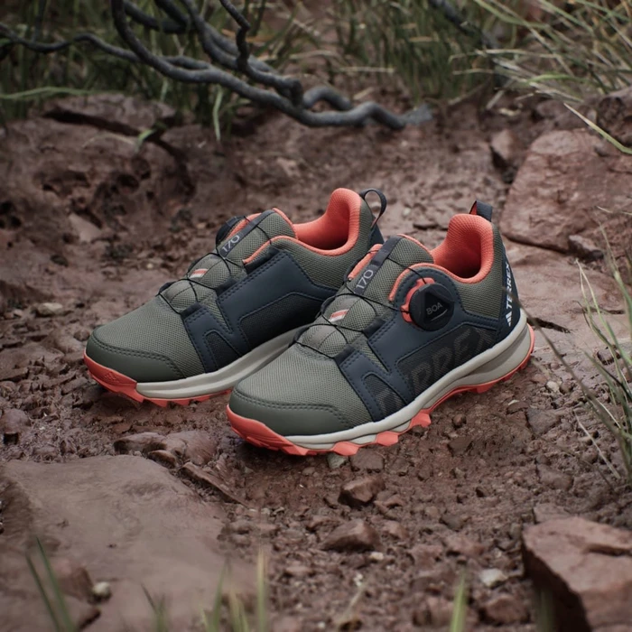 adidas Terrex Agravic BOA olive strata/wonder beige/semi impact orange (Junior)