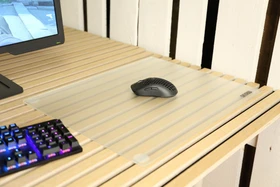 SkyPAD Glass 3.0 XL Gaming-Mauspad aus gehärtetem Glas, 500x400mm, Text Logo, transparent