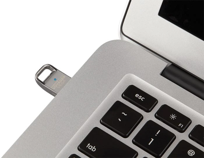 Corsair Flash Voyager Vega 64GB, USB-A, USB 3.2 Gen 1×1