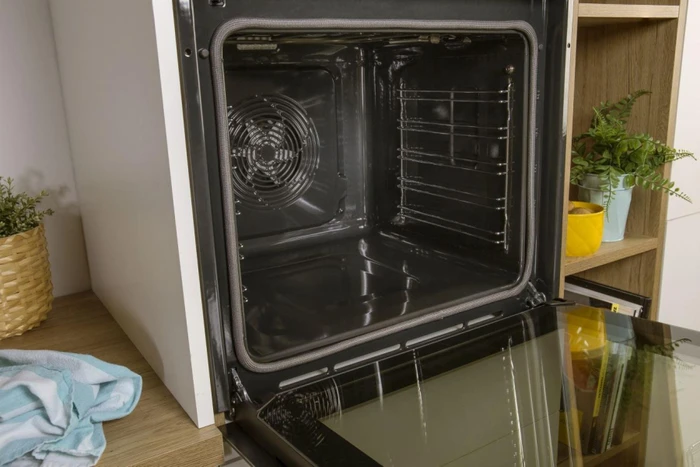 Gorenje BPSA6747A08BGWI Backofen mit Dampfunterstützung