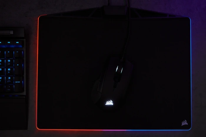 Corsair Ironclaw RGB, USB