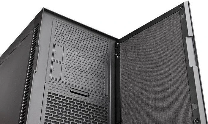 Thermaltake Suppressor F51, Acrylfenster, schallgedämmt