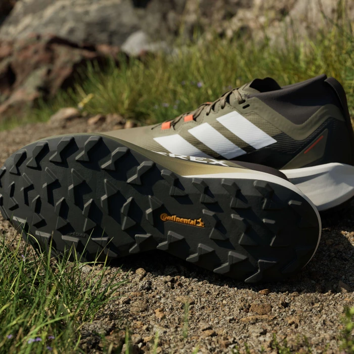 adidas Terrex Agravic GTX olive strata/cloud white/semi impact orange (Herren)