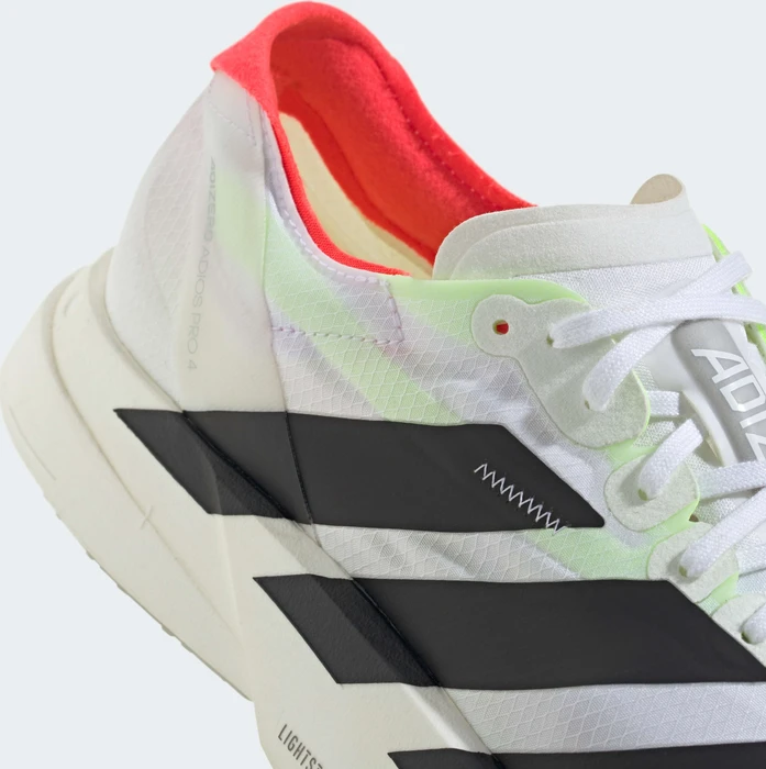 adidas Adizero Adios Pro 4 cloud white/core black/silver metallic (Damen)
