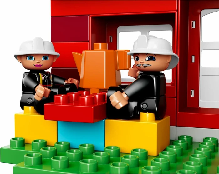 LEGO DUPLO Geschichten darstellen - Feuerwehr-Hauptquartier