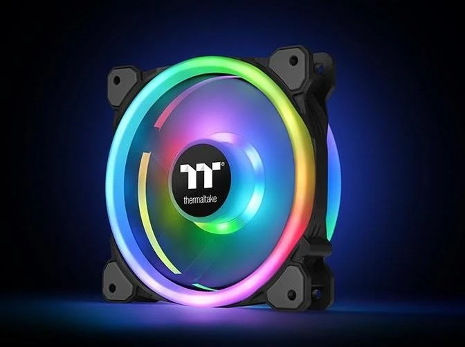 Thermaltake Riing Trio 14 LED RGB Radiator TT Premium Edition, LED-Steuerung, 140mm, 3er-Pack