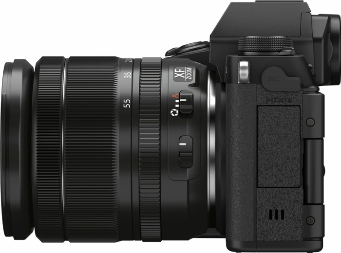 Fujifilm X-S10 mit Objektiv Fujinon XF 18-55mm 2.8-4.0 R LM OIS