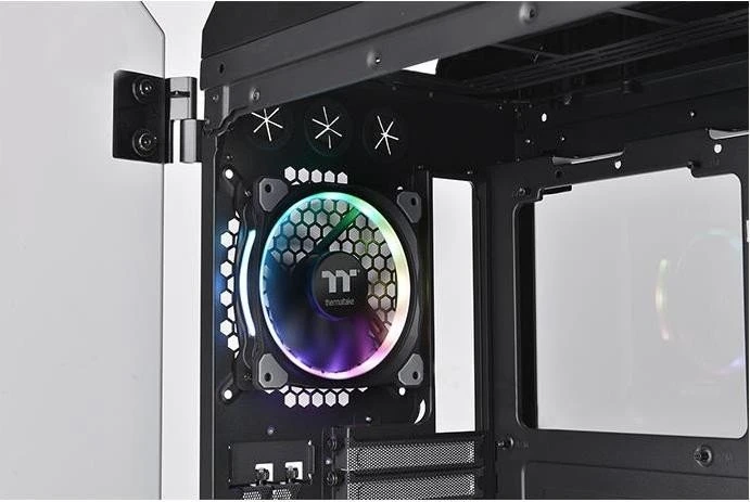 Thermaltake View 71 TG RGB Plus, Glasfenster