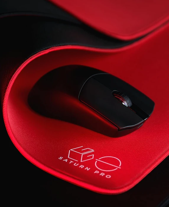 Lethal Gaming Gear Saturn Pro XL Gaming-Mauspad, 490x420mm, soft, rot