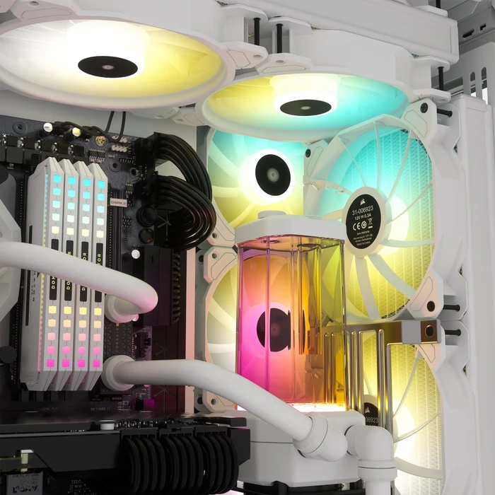 Corsair iCue 7000X RGB, weiß, Glasfenster
