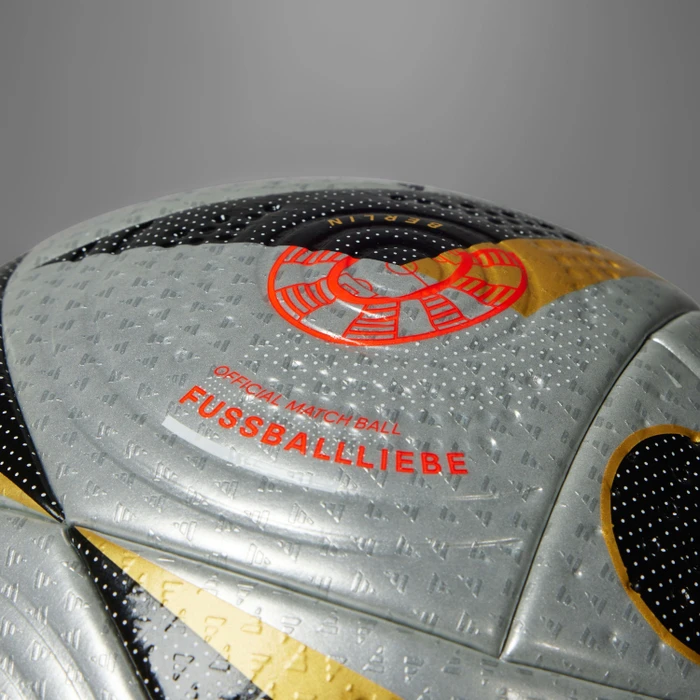 adidas UEFA EURO 2024 Fussballliebe Finale Pro Fußball