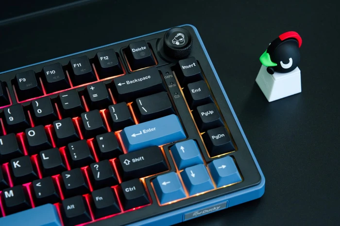 Ducky OK-M-75, Black and Blue, KKT Red Wine Linear, USB/Bluetooth, DE