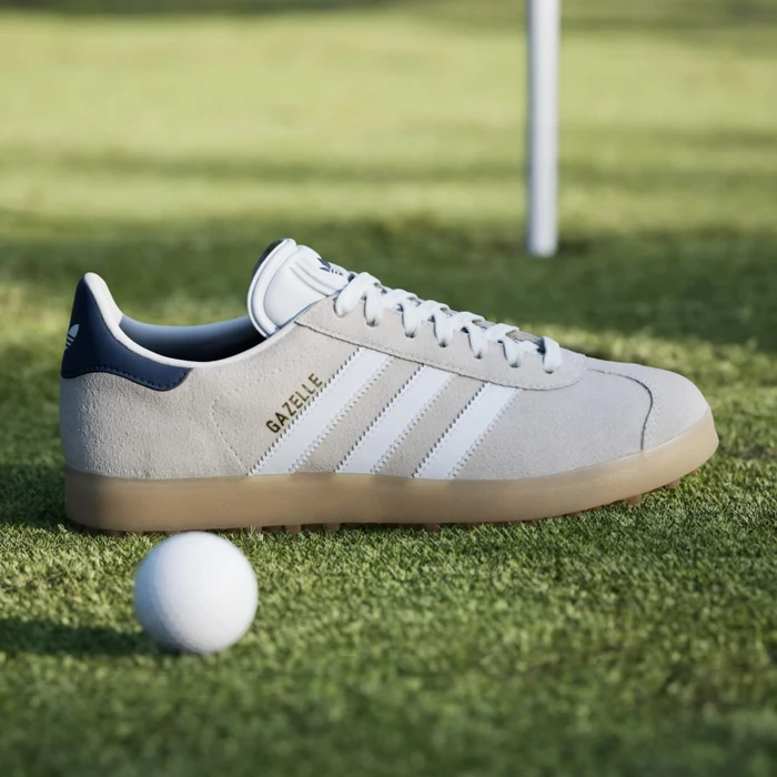 adidas Gazelle Spikeless chalk white/cloud white/night indigo