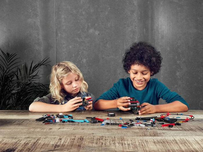 LEGO Technic - Stunt-Show mit Truck und Motorrad