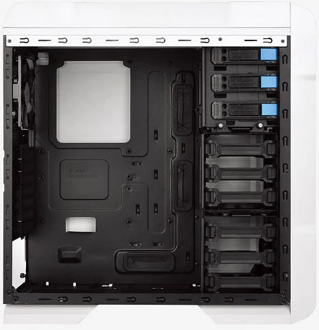 Thermaltake Chaser A31 Snow Edition, Acrylfenster