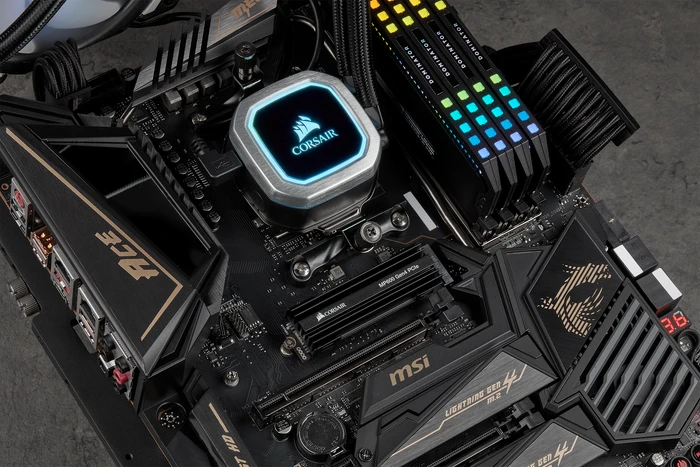 Corsair Force Series MP600 R2 2TB, M.2 2280 / M-Key / PCIe 4.0 x4, Kühlkörper