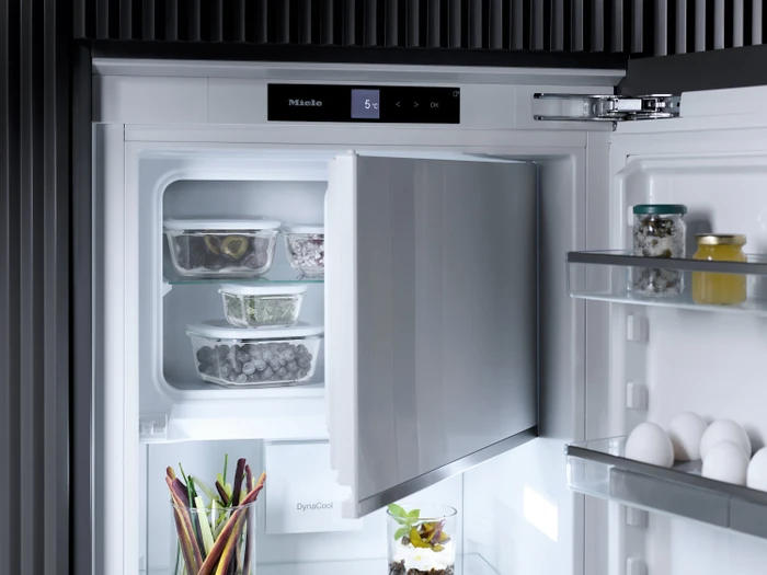 Miele K 7798 C L