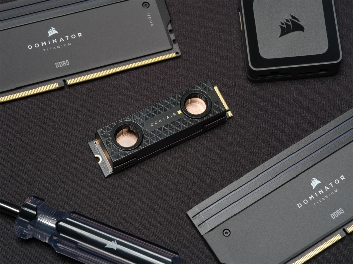 Corsair Force Series MP700 PRO SE Hydro X 2TB, M.2 2280 / M-Key / PCIe 5.0 x4, Kühlkörper