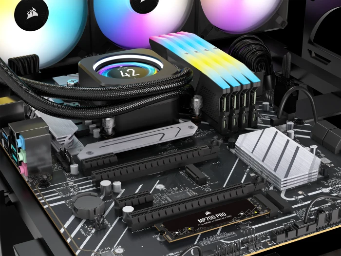 Corsair Force Series MP700 PRO 1TB, M.2 2280 / M-Key / PCIe 5.0 x4