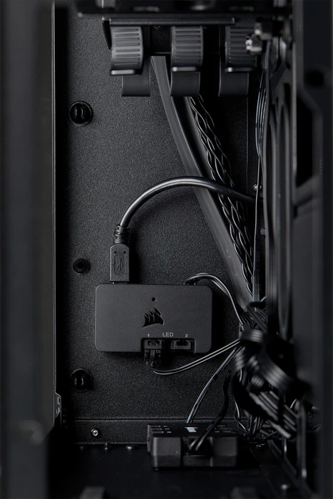 Corsair Crystal Series 280X RGB, schwarz, Glasfenster