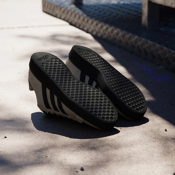 adidas Grand Court Base 00s wonder cargo/core black