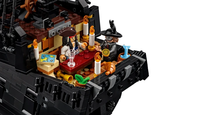 LEGO Icons - Captain Jack Sparrows Piratenschiff