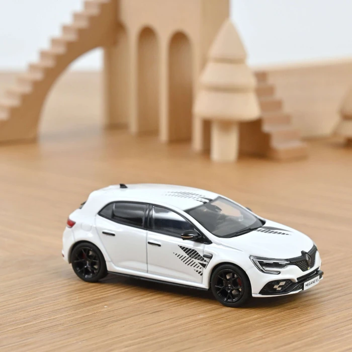 Norev Renault Megane R.S. Ultime 2023 perlweiß 1:43
