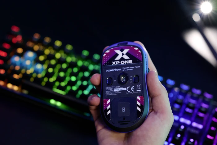 Xperion XP ONE Wireless E-Sport Gaming Mouse, blau, USB/Bluetooth
