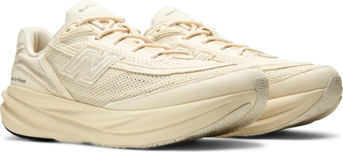 New Balance x District Vision 1080v15 linen/black (Herren)