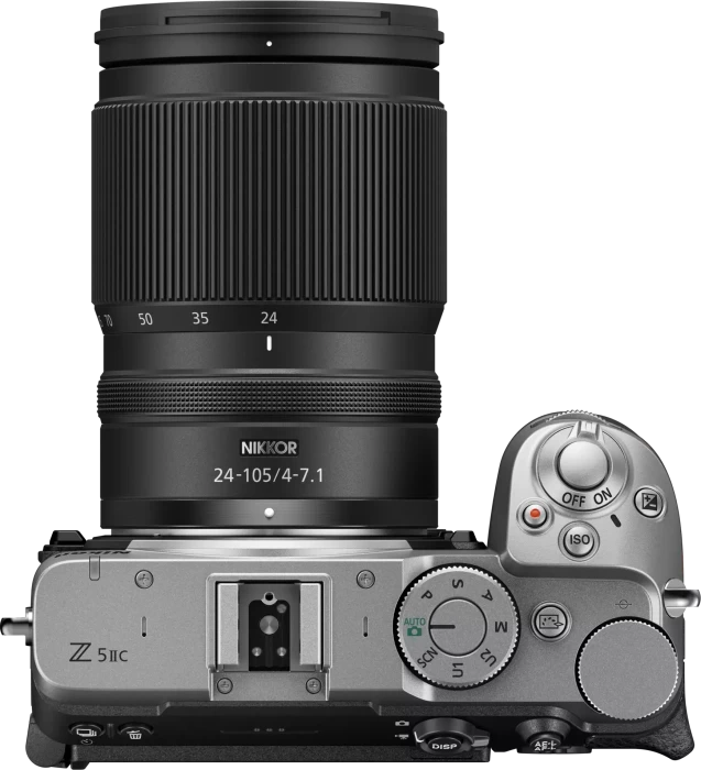Nikon Z 5IIC silber mit Objektiv Z 24-105mm 4.0-7.1